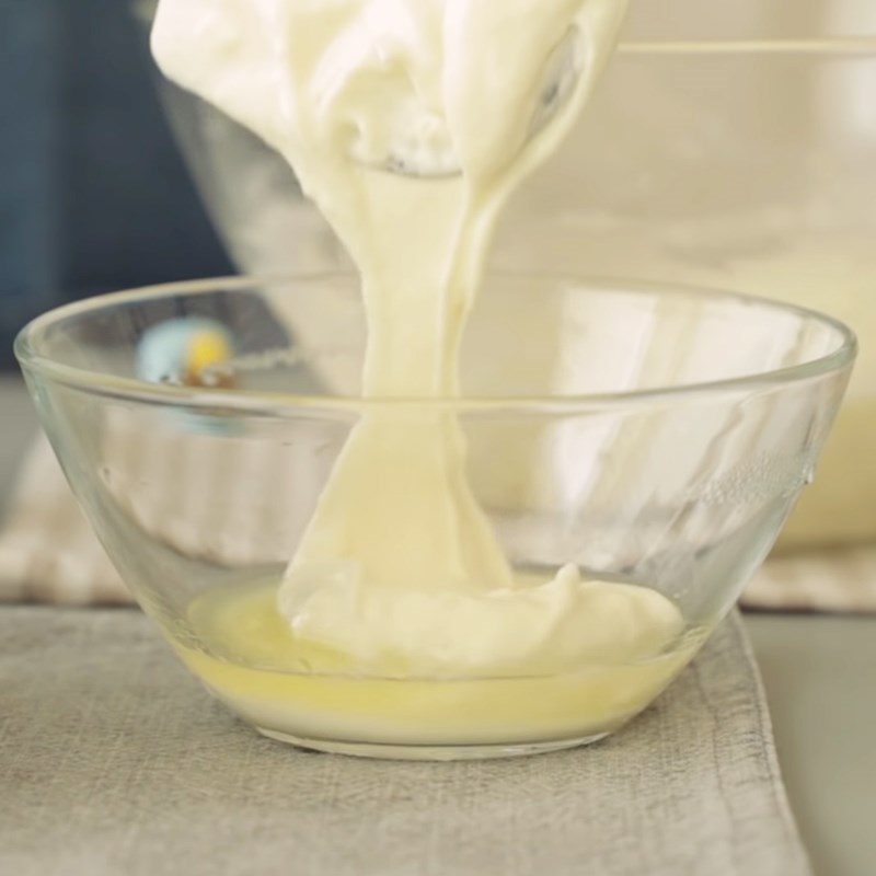 Step 5 Mix the cake batter with butter Taiwanese Custard Cupcake