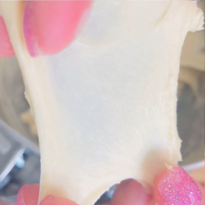 Step 2 Mixing the dough for Cream-filled Cone Bread