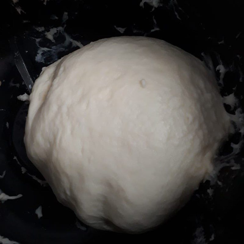 Step 3 Mixing the dough for the crust Fried curry bread