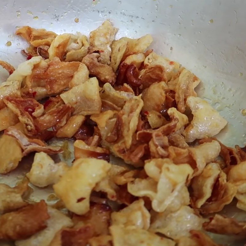 Step 2 Mix the fish skin Fish Skin Salad