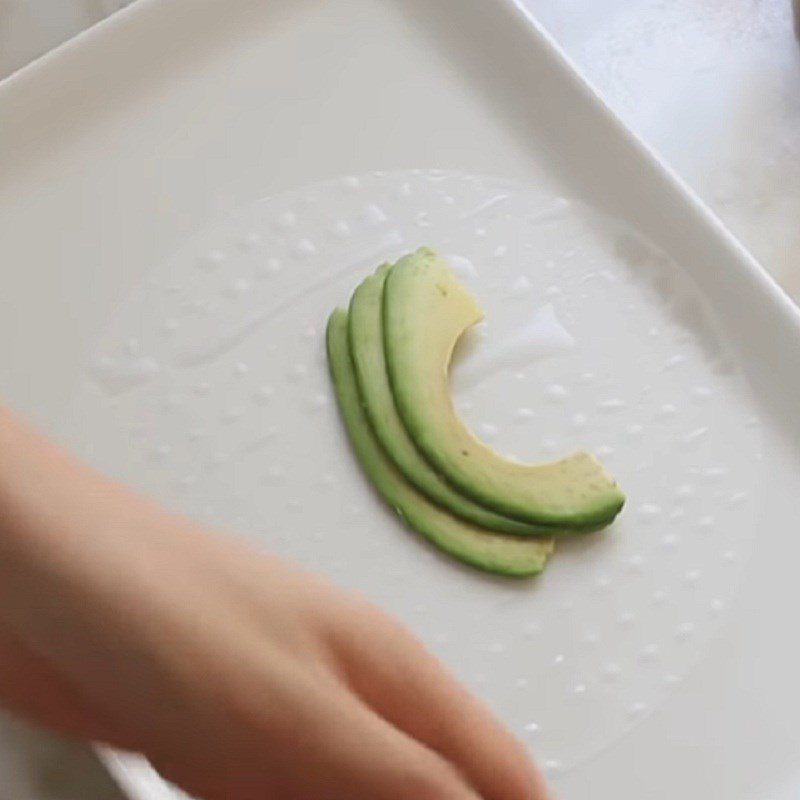 Step 5 Roll the salad Salmon avocado spring rolls