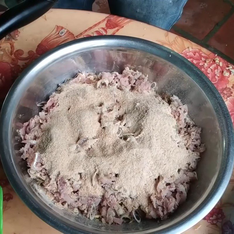 Step 5 Mixing the salad Mackerel salad