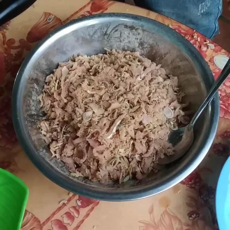 Step 5 Mixing the salad Mackerel salad