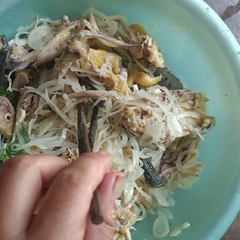 Step 3 Mix the chicken salad with onions Chicken salad with onions (recipe shared by users)