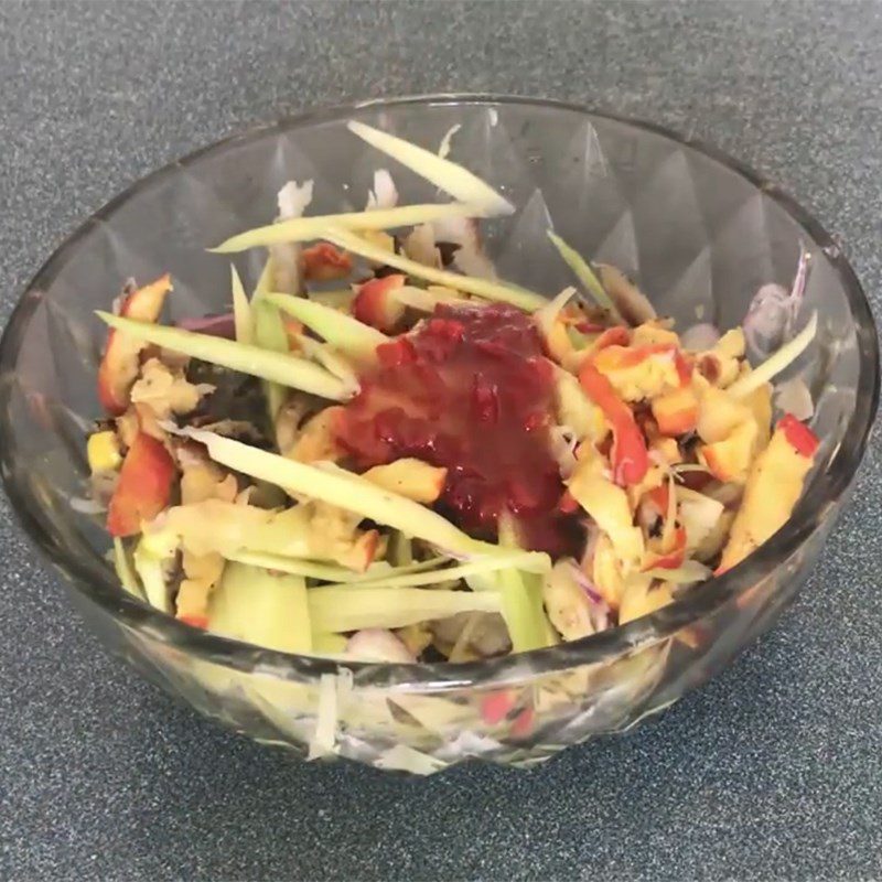 Step 5 Mix the salad with cashew fruit and dried fish Salad with cashew fruit and dried fish