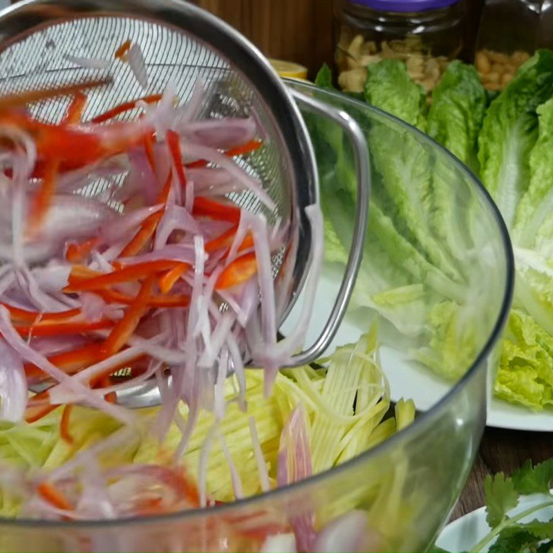 Step 6 Mix the salad and complete Dried shrimp mango salad