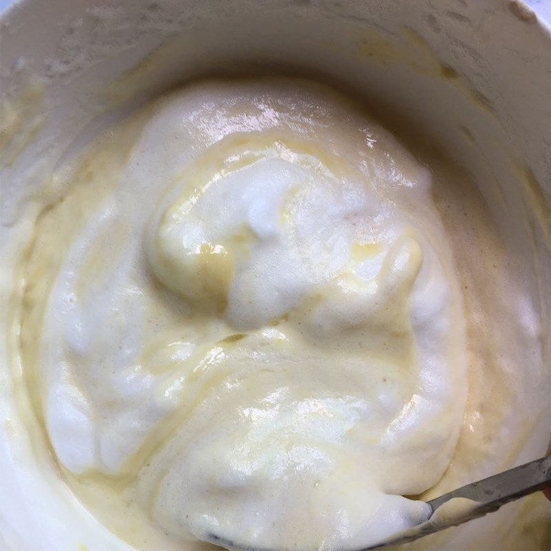 Step 3 Mixing the cake batter Spongy cake with pork floss using an air fryer