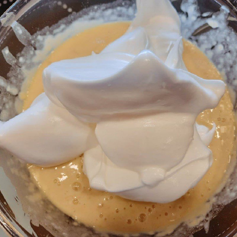 Step 4 Mix the cake batter Banana coconut milk sponge cake using the oven