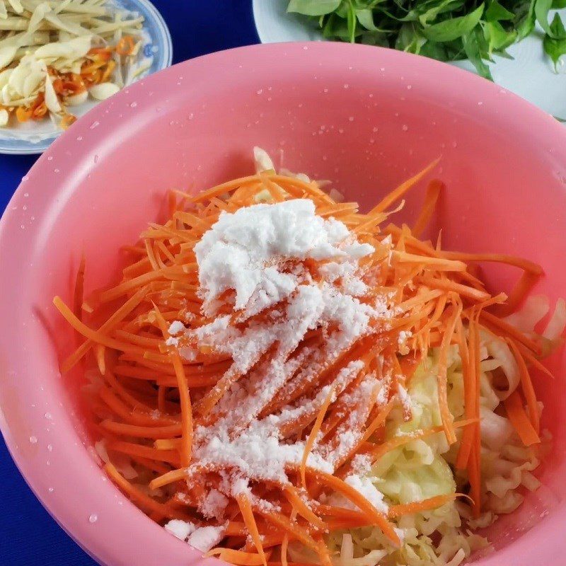 Step 2 Mixing the cabbage mixture Pickled cabbage