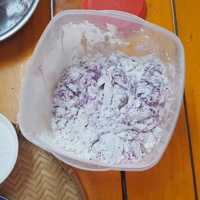 Step 2 Mix the flour mixture with the purple yam Fried Purple Yam Cake with Cheese