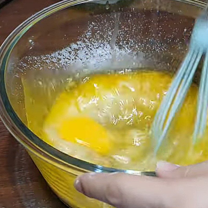 Step 2 Mix the banana and carrot mixture Baked banana carrot cake in the microwave