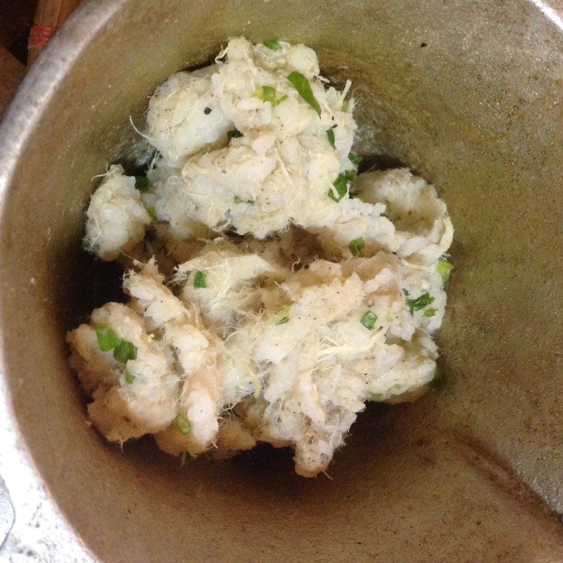 Step 2 Mixing the leftover rice with pork floss Fried Rice with Pork Floss from leftover rice