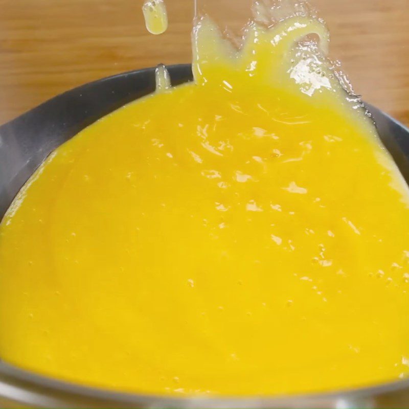 Step 3 Mix the mango flan mixture Mango flan