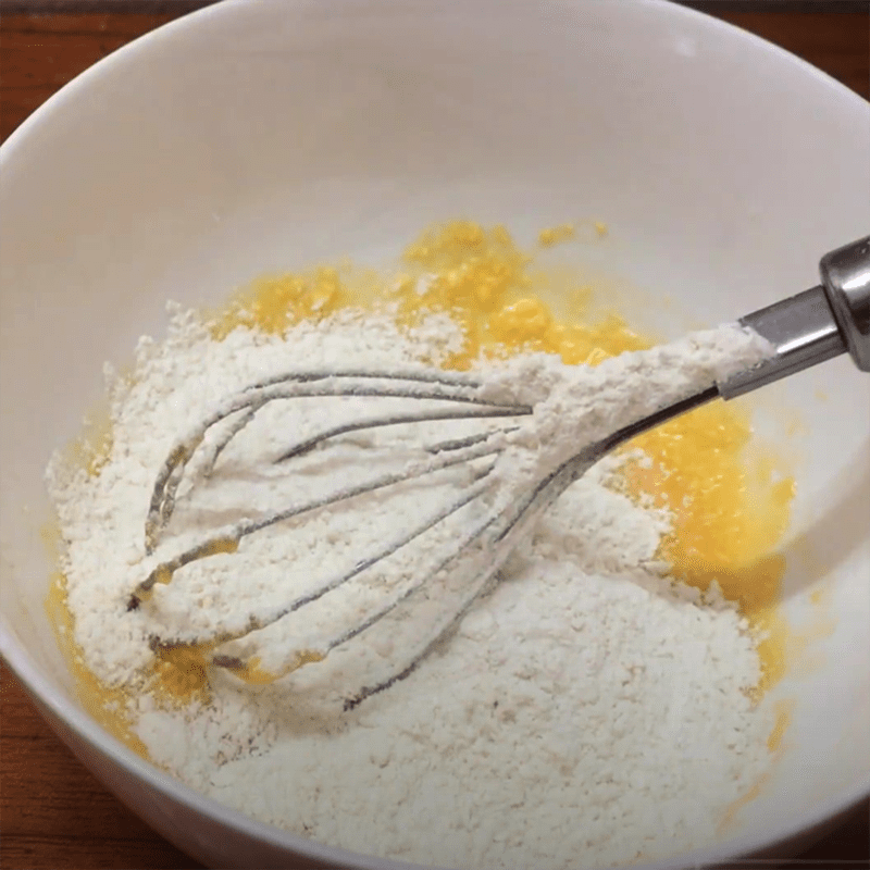 Step 3 Mix the egg yolk mixture Pineapple sponge cake