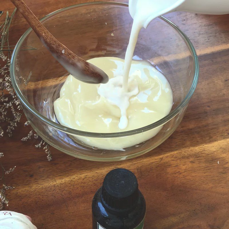 Step 2 Mix the mint milk mixture Mint chocolate ice cream