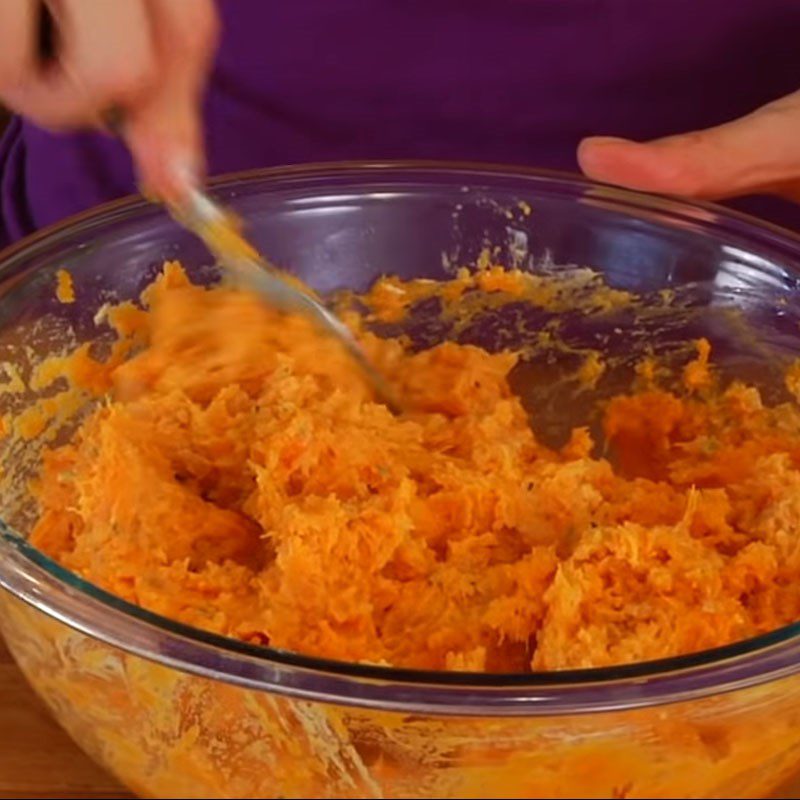 Step 4 Mix the sweet potato Mashed sweet potato with yogurt