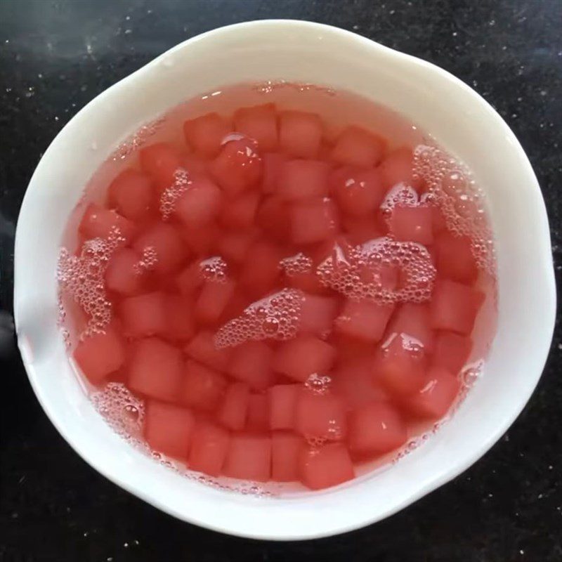 Step 4 Mixing coconut jelly colors and soaking chia seeds Raw coconut jelly