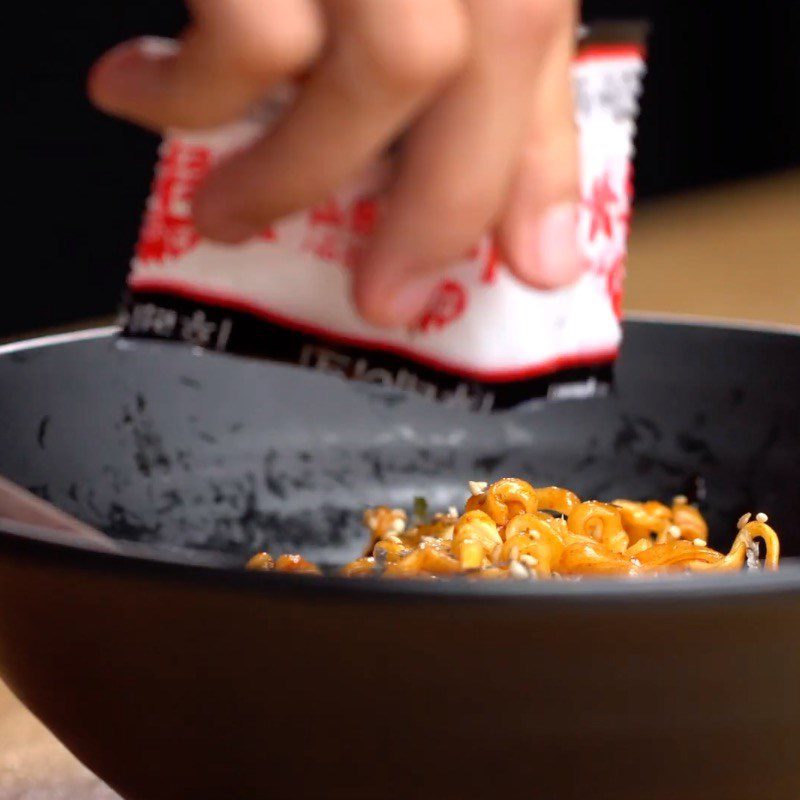 Step 3 Noodle Mixing Spicy Soft-Boiled Egg Noodles with Samyang Noodles