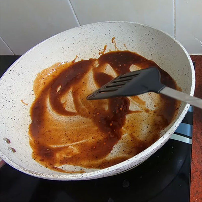 Step 6 Mixing noodles Noodles with soft-boiled eggs