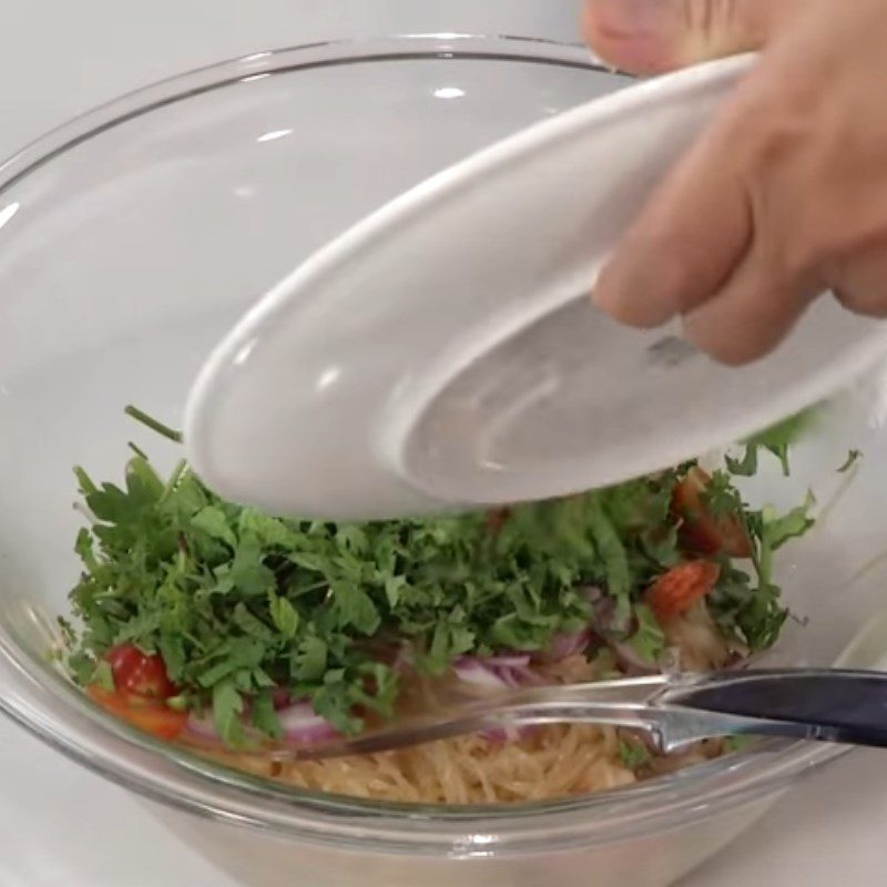 Step 6 Mix the vermicelli with Thai-style vermicelli