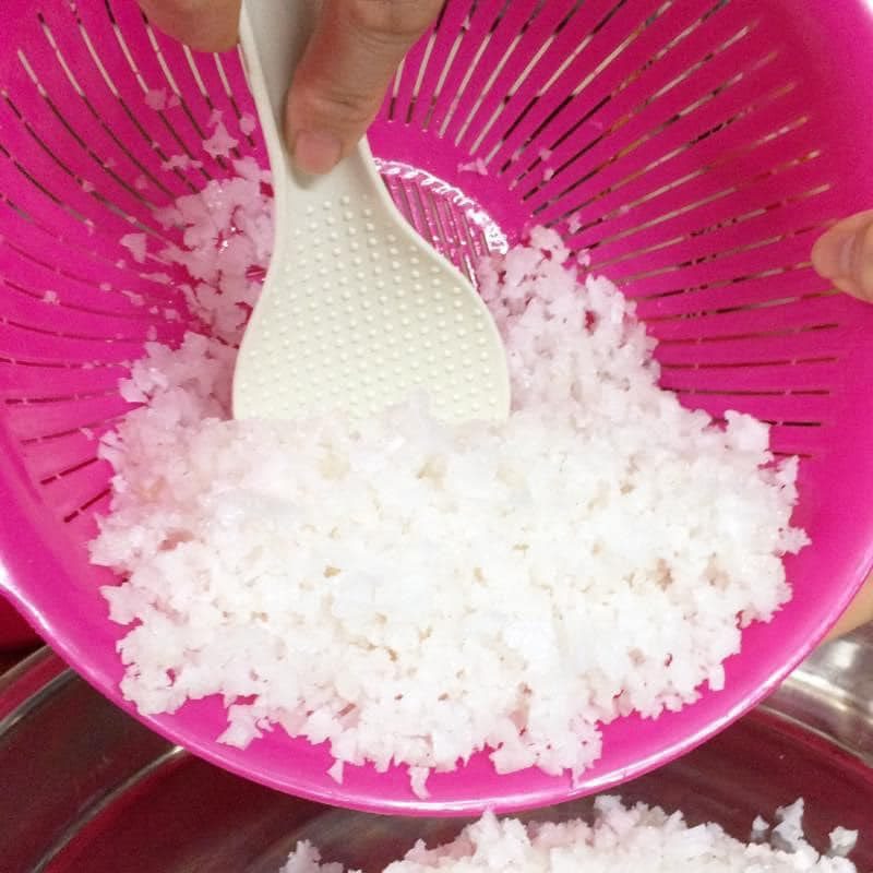 Step 2 Mix salt with chili Chili salt