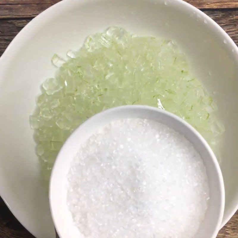 Step 3 Mix aloe vera with sugar Aloe vera chia seeds rock sugar