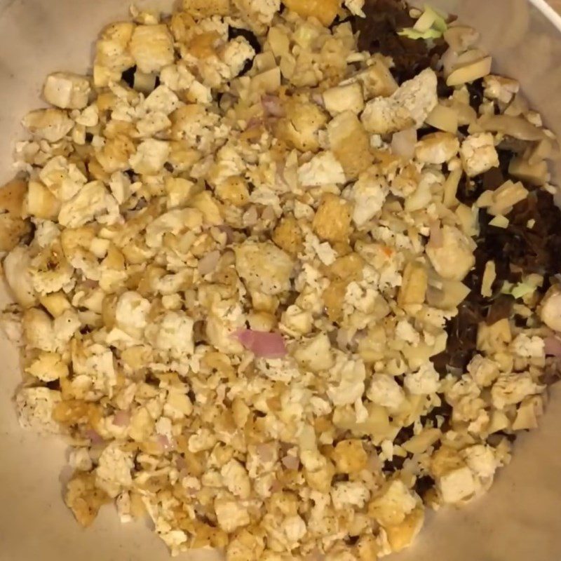 Step 2 Mix the filling for steamed vegetable dumplings