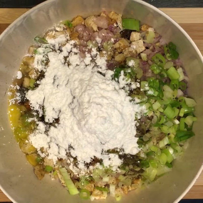 Step 2 Mix the filling for steamed vegetable dumplings