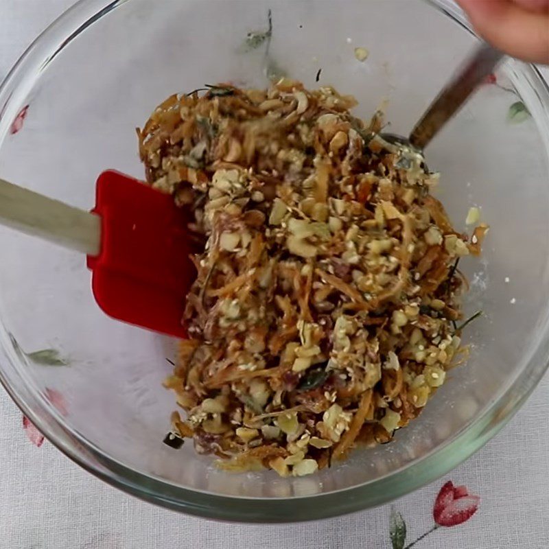 Step 2 Mix the filling for baked mooncakes using oatmeal flour