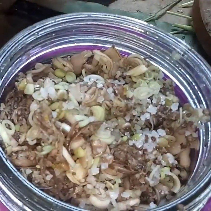 Step 3 Mixing Lemongrass and Soaking Banana Flower (Banana Blossom)-