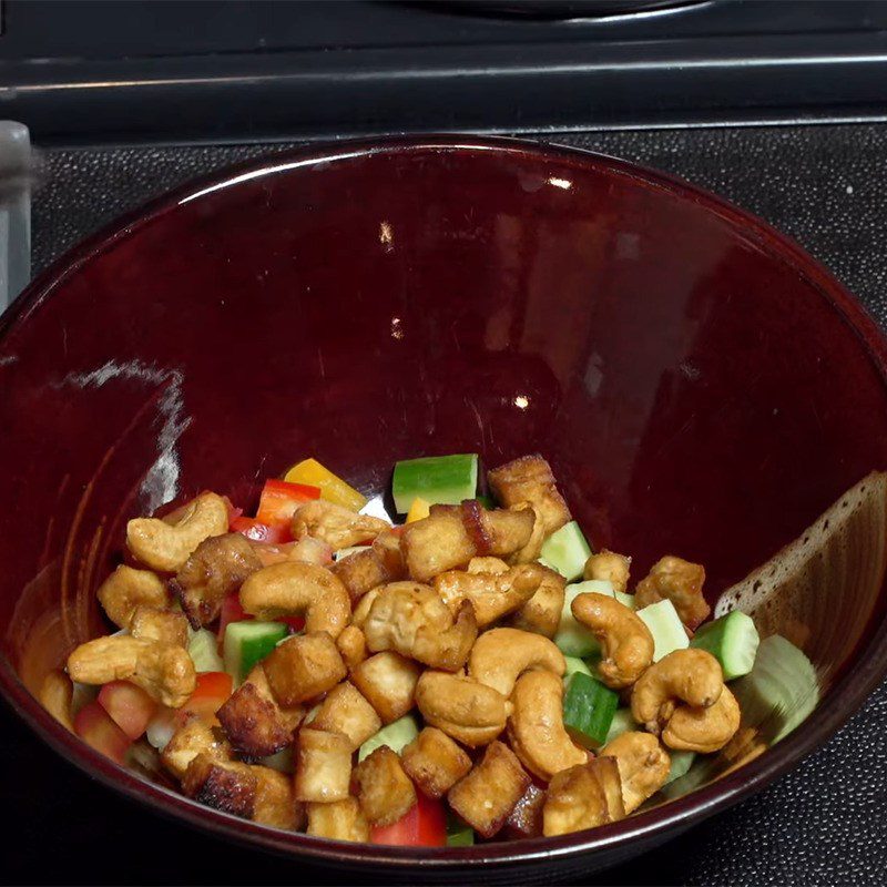 Step 3 Mixing the salad Vegetarian rainbow salad