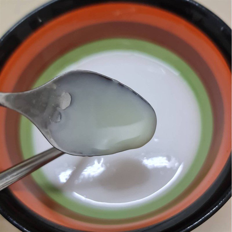 Step 2 Mixing salad Fruit salad with yogurt