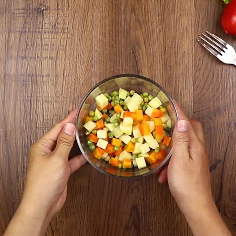 Step 5 Mix the salad Tofu vegetable salad