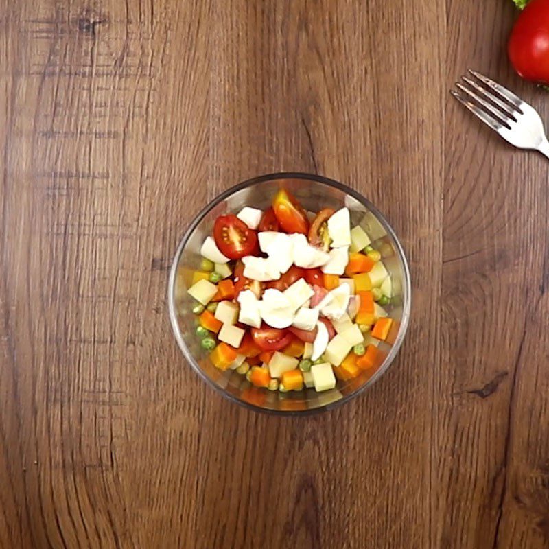 Step 5 Mix the salad Tofu vegetable salad