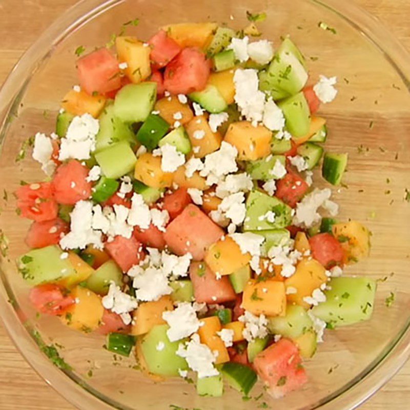 Step 2 Mixing salad Salad with feta cheese