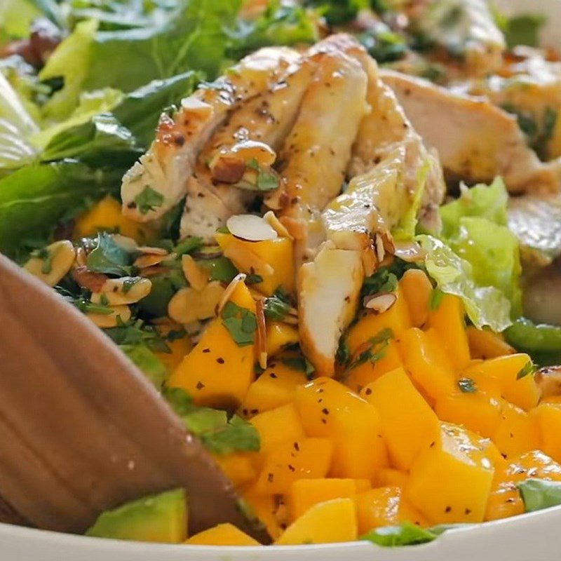 Step 4 Mix chicken salad Grilled chicken salad with mango avocado