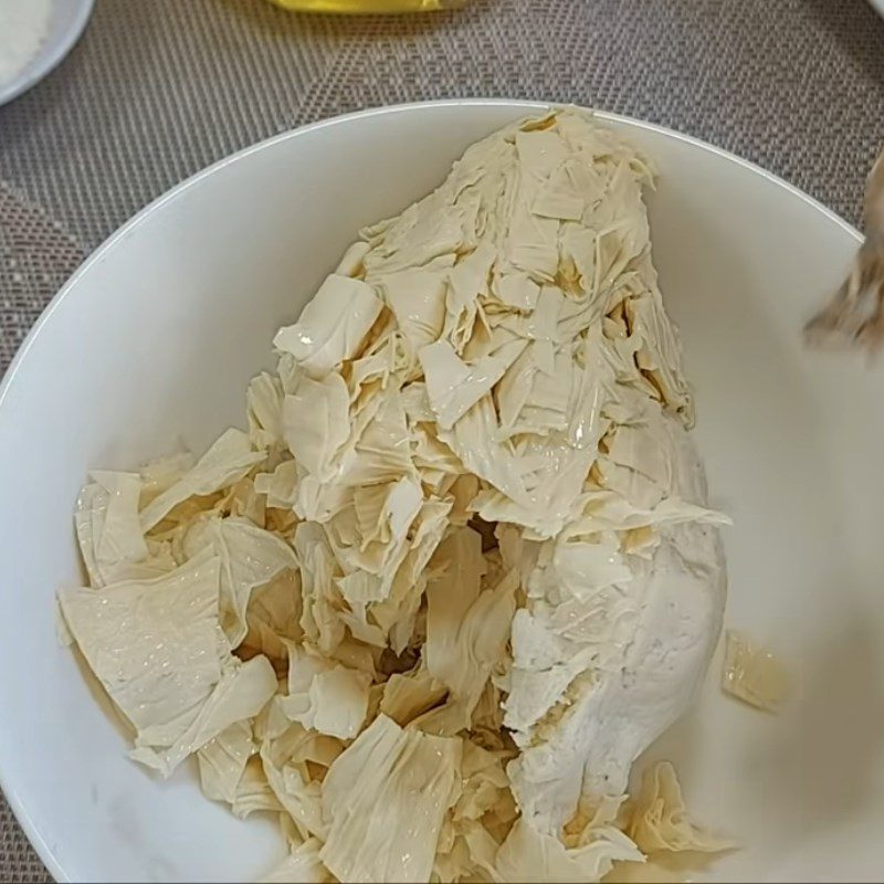 Step 2 Mixing "fish meat" Vegetarian mackerel