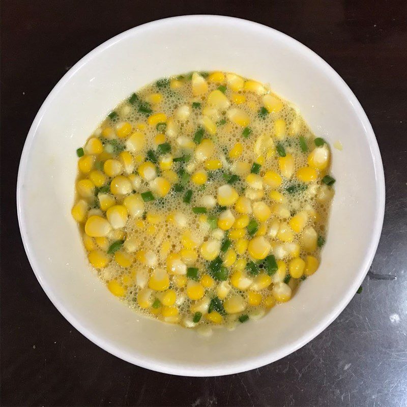 Step 2 Mix eggs with corn Fried corn with eggs