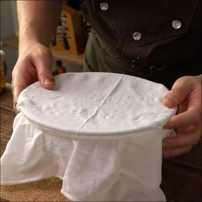 Step 4 Mixing and kneading the dough Stollen chocolate cake