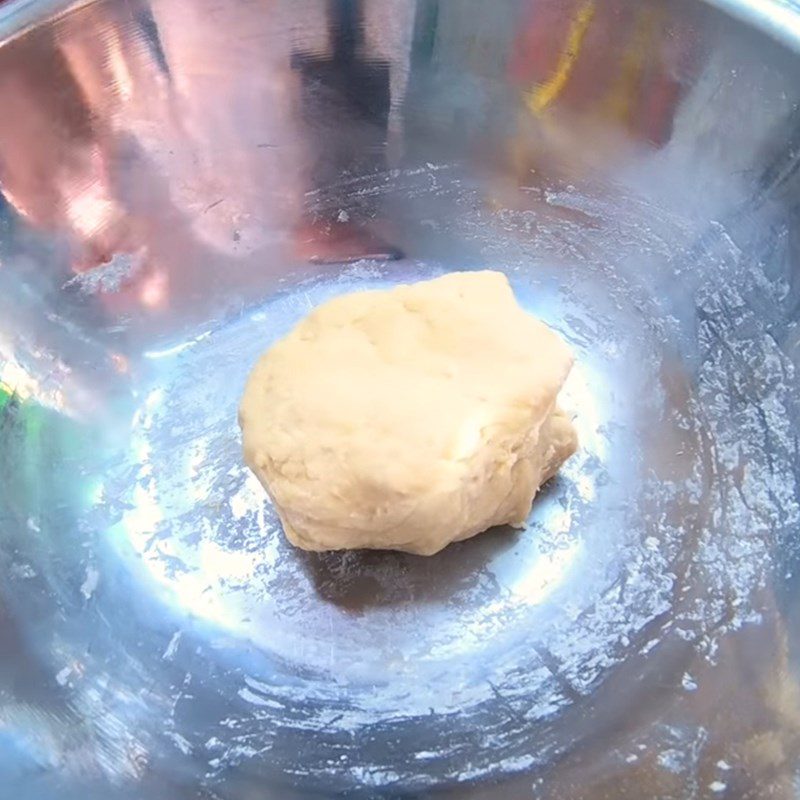 Step 1 Mixing and kneading the dough for Chocolate Cream-filled Bread