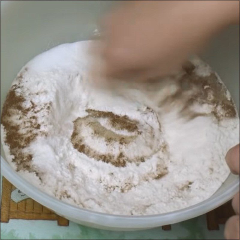 Step 2 Mix and proof the flour Stollen cake with almond filling