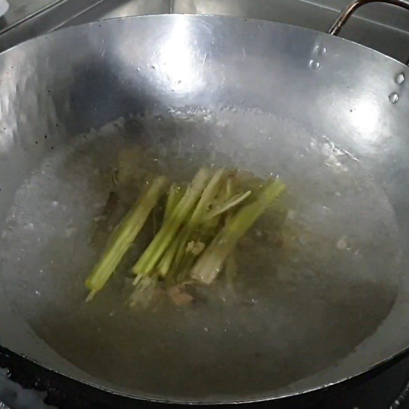 Step 3 Blanch the fish Fish salad with shallots