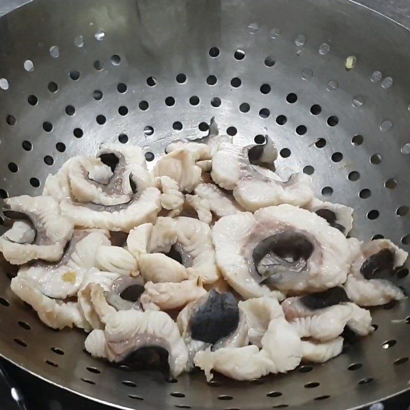 Step 3 Blanch the fish Fish salad with shallots