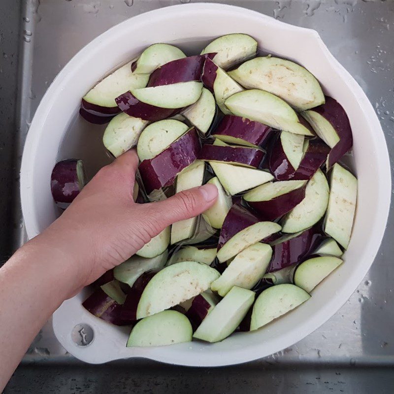 Step 1 Prepare ingredients for Stir-fried Eggplant with Garlic, Chili, and Tofu