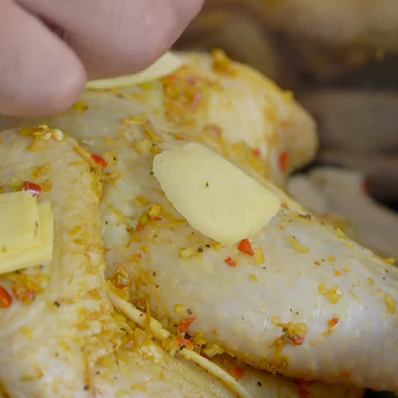 Step 3 Marinate the chicken with salt Chicken marinated with salt and spices