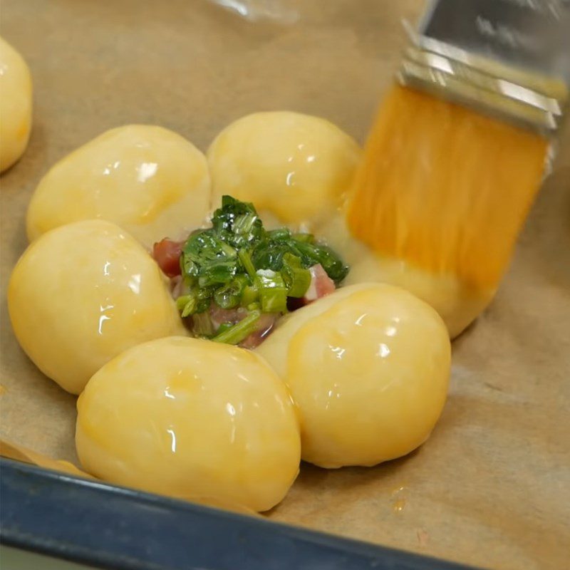 Step 5 Proofing a second time and baking Mai Flower Bread