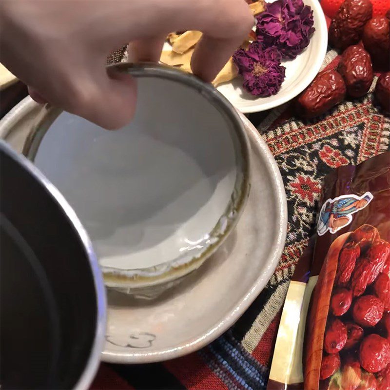 Step 3 Steep Red Apple Rose Tea