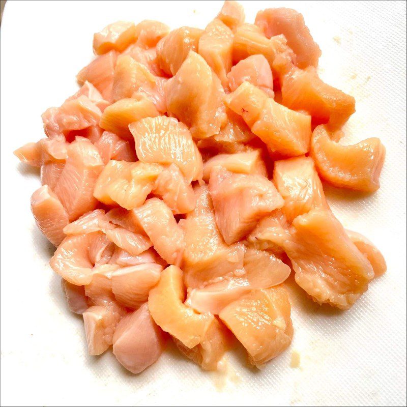 Step 1 Prepare the ingredients for Chicken Breast Stir-fried with Tomatoes