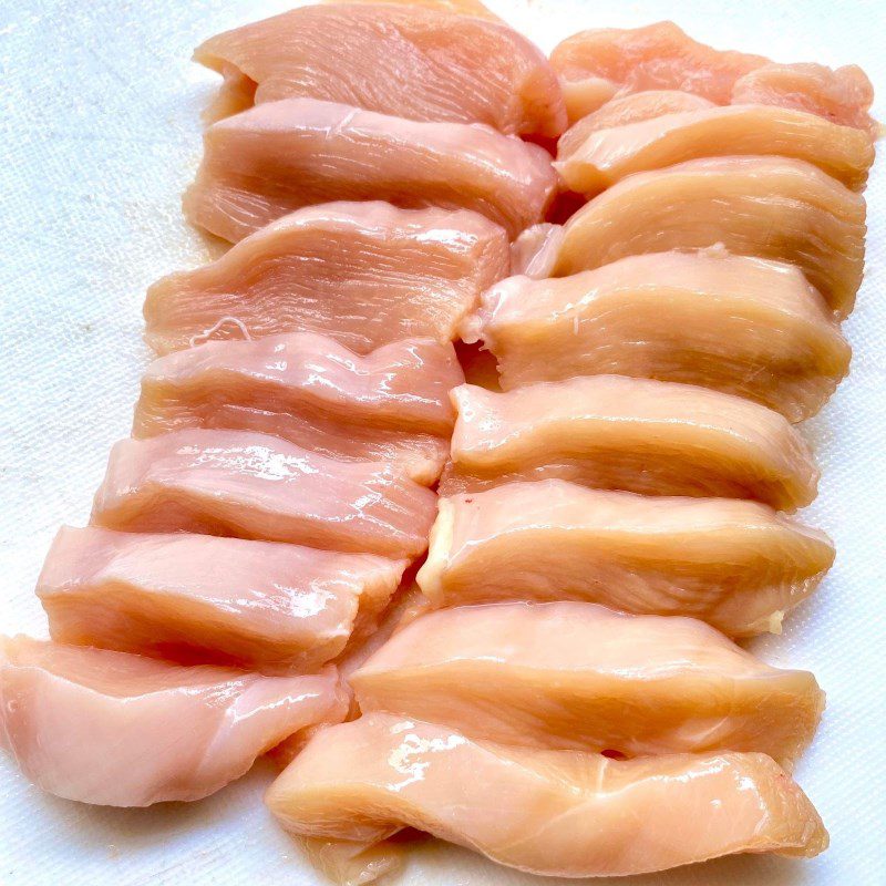 Step 1 Prepare the ingredients for Chicken Breast Stir-fried with Tomatoes