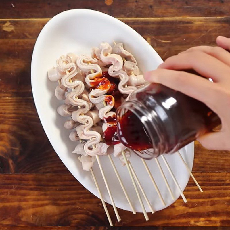 Step 2 Marinate the stomach Grilled Honey Satay Stomach